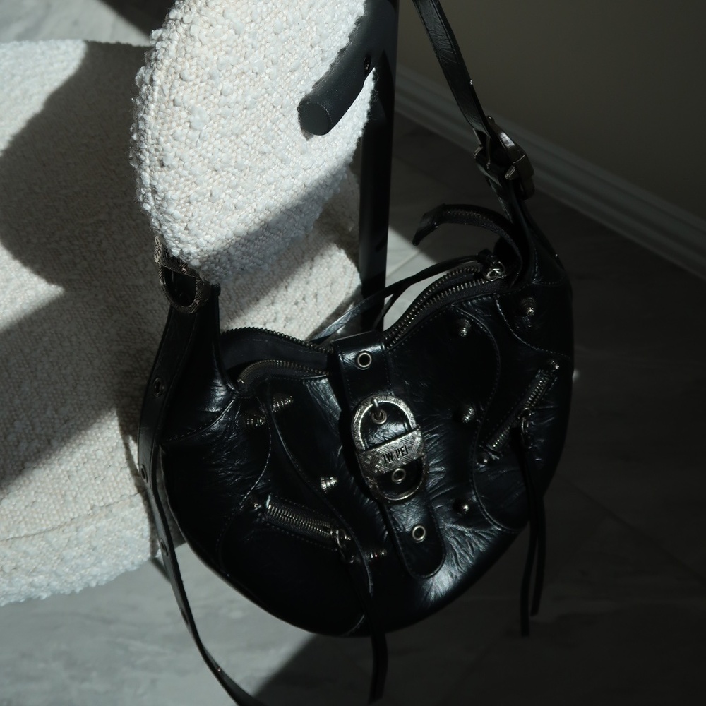 JW PEI *TESSA CRUSHED SHOULDER BAG - BLACK